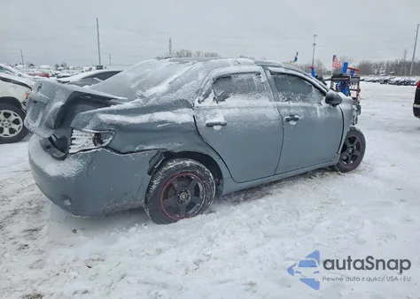 2010 Toyota Corolla Base z USA, uszkodzony, nr VIN 1NXBU4EE4AZ385805